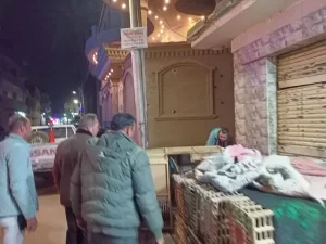 في أسرع استجابة.. محافظة الجيزة تزيل تعديات الباعة الجائلين والمحال من حرم الطريق خلال حملة مسائية بقرية المرازيق بالبدرشين (صور) 83 - جريدة المساء