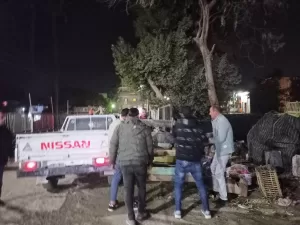 في أسرع استجابة.. محافظة الجيزة تزيل تعديات الباعة الجائلين والمحال من حرم الطريق خلال حملة مسائية بقرية المرازيق بالبدرشين (صور) 43 - جريدة المساء