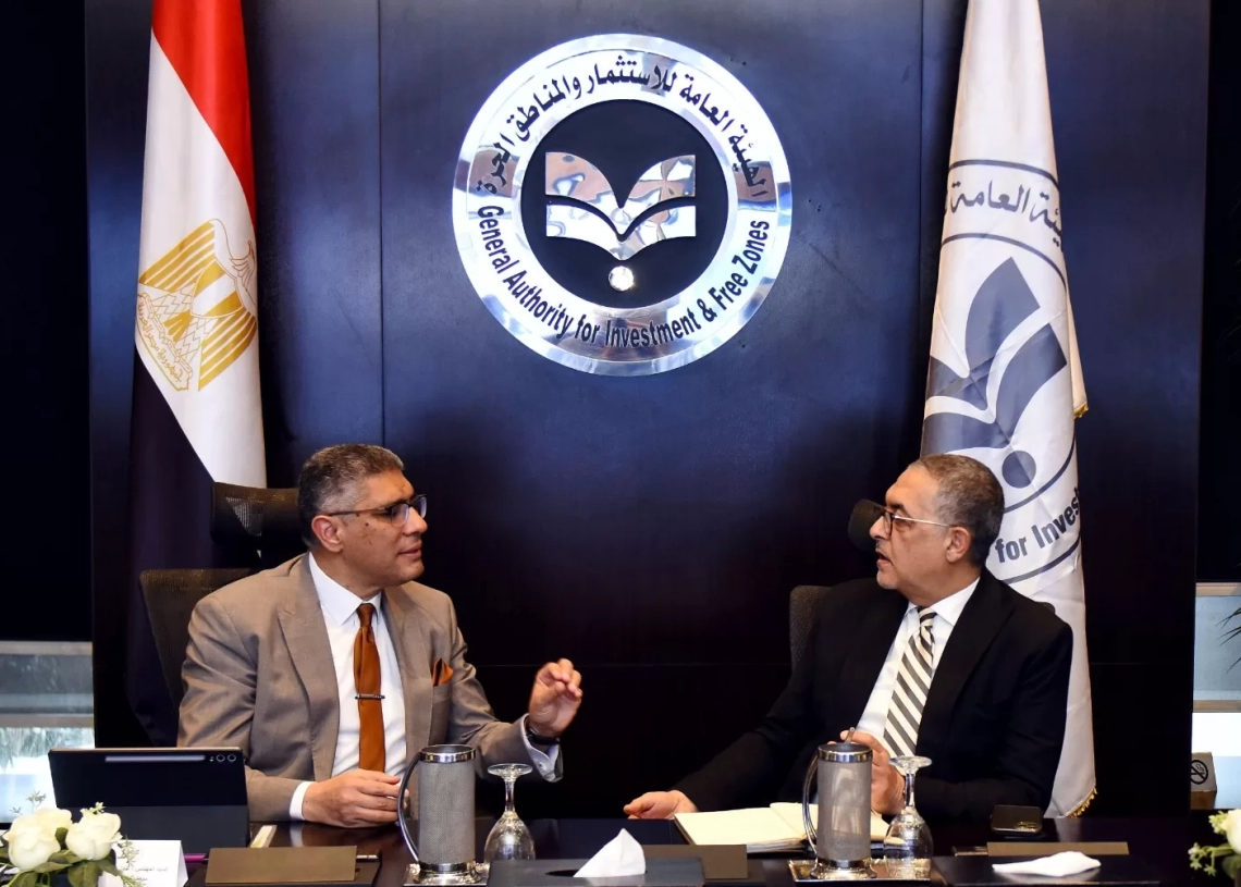 تعاون بين محافظة الجيزة والهيئة العامة للاستثمار والمناطق الحرة | المحافظ: الواحات البحرية تضم 400 عين ماء يمكن استغلالها في جذب السياحة العلاجية 19 - جريدة المساء