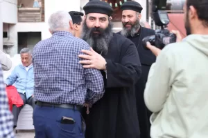 أهالي أرمنت يجتمعون على مائدة إفطار مفتاح الحياة بالأقصر 25 - جريدة المساء