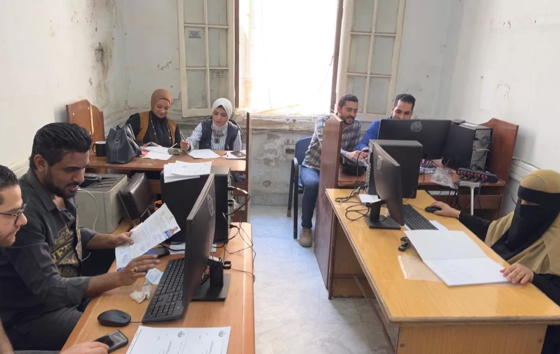 الصحة : استئناف العمل بـ"المؤسسات العلاجية والتراخيص" وإصدار 250 ترخيصًا بالمقر المؤقت بعد حريق الاكشاك بجوار المبنى الرئيسي 19 - جريدة المساء
