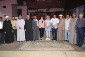 أهالي أرمنت يجتمعون على مائدة إفطار مفتاح الحياة بالأقصر 57 - جريدة المساء