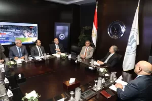 تعاون بين محافظة الجيزة والهيئة العامة للاستثمار والمناطق الحرة | المحافظ: الواحات البحرية تضم 400 عين ماء يمكن استغلالها في جذب السياحة العلاجية 27 - جريدة المساء