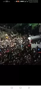 في موكب جنائزي مهيب وأجواء من الحزن: أهالي قرية أم سن بكفر الشيخ يشيعون جنازة ضحايا حادث الرياض 23 - جريدة المساء