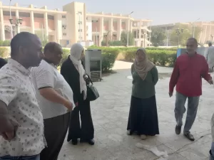 أمين عام جامعة جنوب الوادي تتابع أعمال تركيب مبردات مياه بكلية الحقوق 31 - جريدة المساء