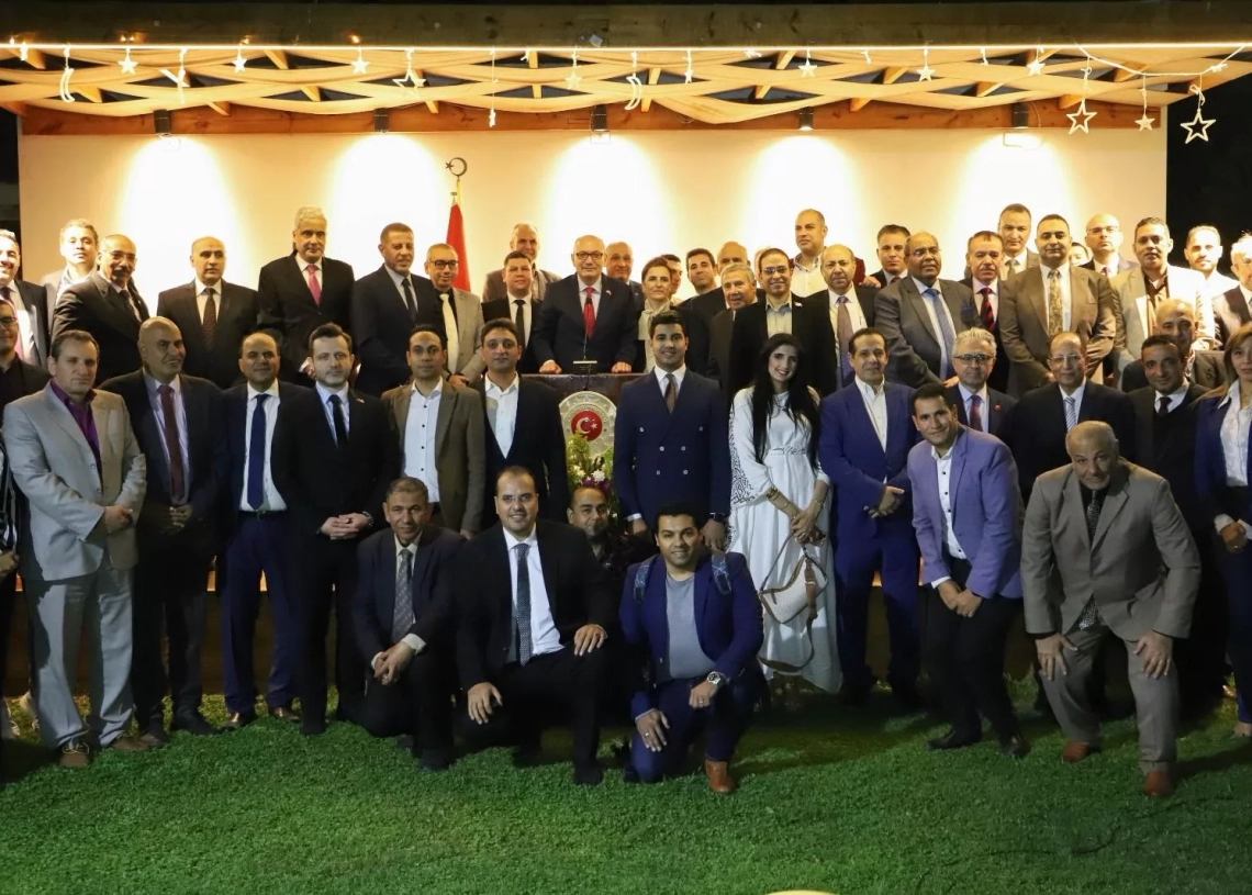 السفير صالح موطلو شن إفطارًا لـ500 أسرة مصرية بعد أيام قليلة وتوزيع العيدية على الأطفال بمناسبة عيد الفطر 19 - جريدة المساء السفير صالح موطلو شن إفطارًا لـ500 أسرة مصرية بعد أيام قليلة وتوزيع العيدية على الأطفال بمناسبة عيد الفطر 18 - جريدة المساء