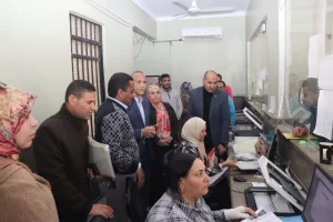 السكرتير العام المساعد ببني سويف يواصل متابعاته الميدانية لسير العمل في ملف التصالح خلال زيارته للمراكز التكنولوجية 24 - جريدة المساء