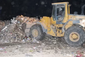 رفع ٢٠٠٠ طن مخلفات خلال حملات ليلية بالجيزة في أسبوع 21 - جريدة المساء