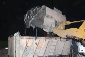 رفع ٢٠٠٠ طن مخلفات خلال حملات ليلية بالجيزة في أسبوع 25 - جريدة المساء