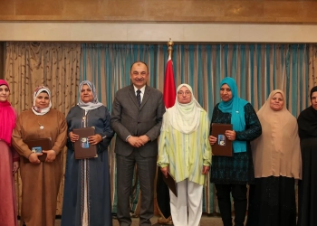 خلال حفل إفطار الشركات القابضة والتابعة للوزارة.. *وزير قطاع الأعمال العام: جاري تنفيذ استراتيجية شاملة لتطوير الشركات التابعة وتعزيز مساهمتها في الاقتصاد الوطني ودعم الصناعة المحلية 20 - جريدة المساء خلال حفل إفطار الشركات القابضة والتابعة للوزارة.. *وزير قطاع الأعمال العام: جاري تنفيذ استراتيجية شاملة لتطوير الشركات التابعة وتعزيز مساهمتها في الاقتصاد الوطني ودعم الصناعة المحلية 19 - جريدة المساء