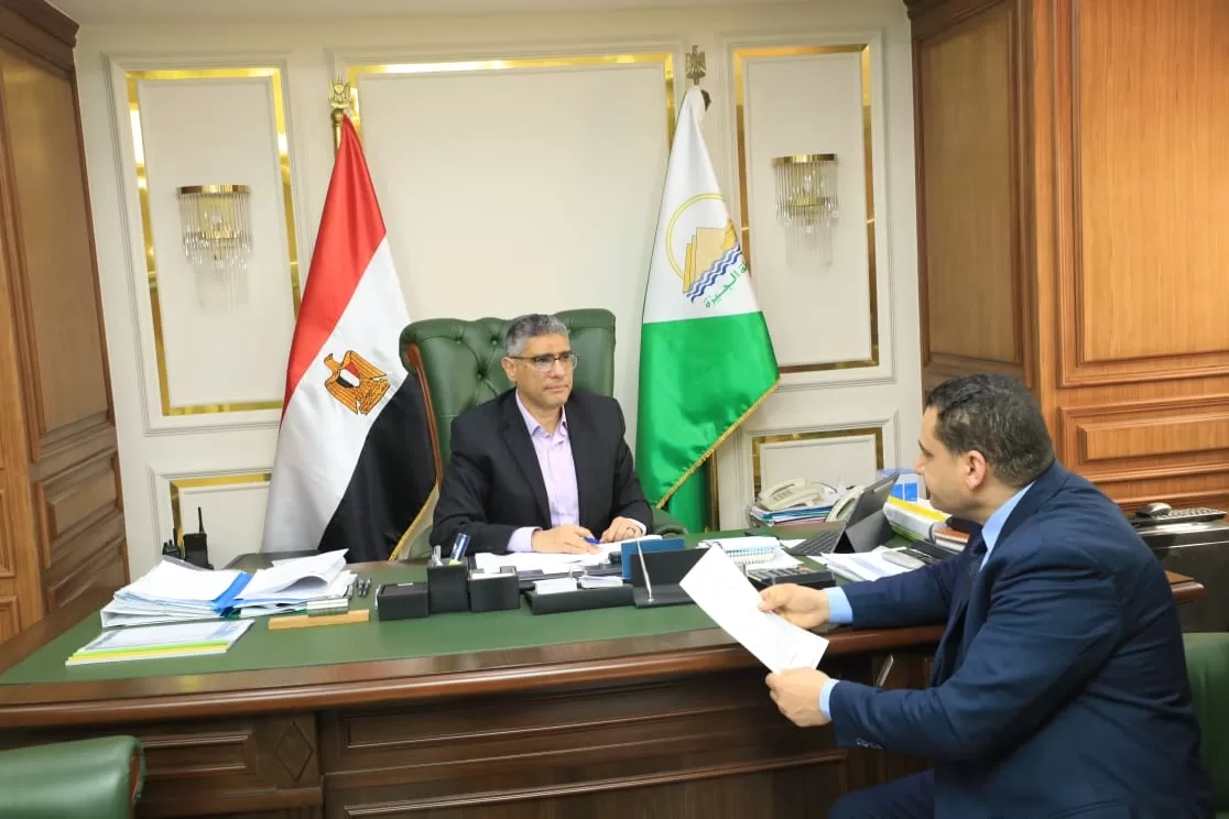 محافظ الجيزة يطلع على خطة مديرية التموين خلال عيد الفطر 19 - جريدة المساء