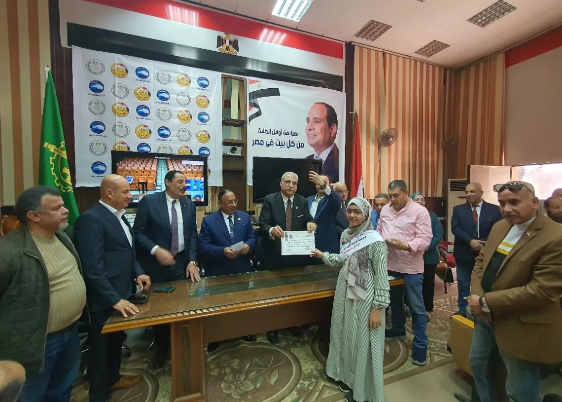 تكريم أوائل الطلبة بتعليم القليوبية 19 - جريدة المساء