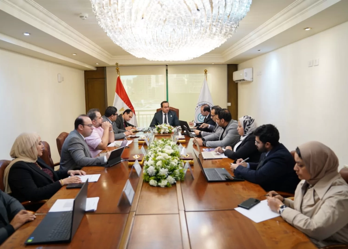 رئيس هيئة الرعاية الصحية يتابع استعدادات التأمين الطبي لاحتفالات عيد الفطر المبارك بمحافظات المرحلة الأولى اتساقًا مع خطة وزارة الصحة 18 - جريدة المساء