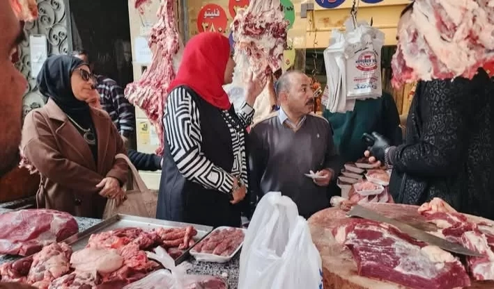 تموين الإسماعيلية يضبط مجزرا بدون ترخيص وكميات كبيرة من الألعاب النارية 19 - جريدة المساء