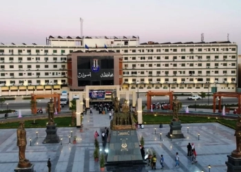 تنفيذاً لقرار الدكتور إسماعيل كمال بحظر بيع وتداول الألعاب النارية والمفرقعات .. حملة مكبرة بمدينة أسوان تسفر عن تشميع وإغلاق عدد من المحلات 31 - جريدة المساء