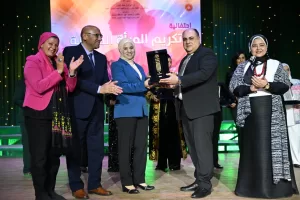 قصور الثقافة تكرم رموز العطاء والإبداع النسائي في احتفالية بمسرح السامر 31 - جريدة المساء