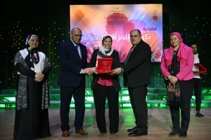 قصور الثقافة تكرم رموز العطاء والإبداع النسائي في احتفالية بمسرح السامر 25 - جريدة المساء