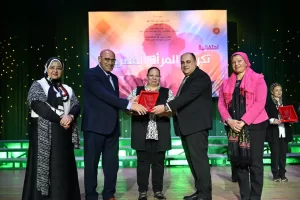 قصور الثقافة تكرم رموز العطاء والإبداع النسائي في احتفالية بمسرح السامر 21 - جريدة المساء