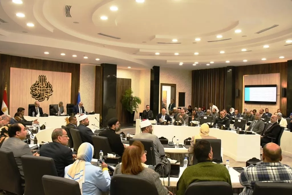 فى إجتماع المجلس التنفيذى برئاسة محافظ أسوان ..هيئة الرعاية الصحية تعرض الخطة التفصيلية لحملة "رمضان بصحة لكل العائلة" 19 - جريدة المساء