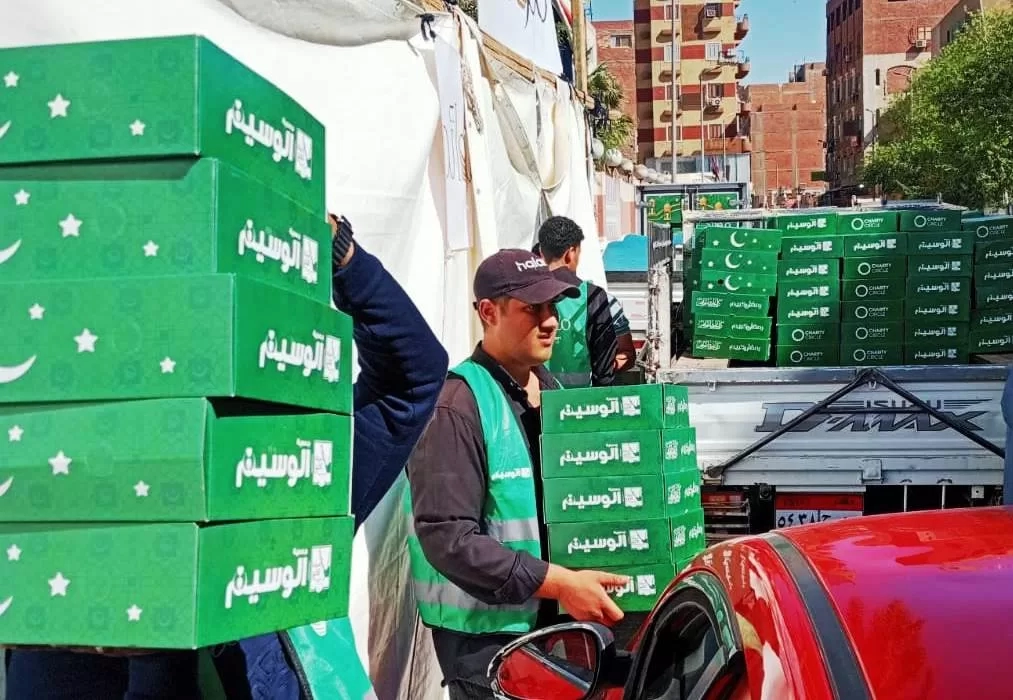 توزيع 8910 وجبة إفطار و 15 ألف كرتونة مواد غذائية و 5 ألاف طن من اللحوم على الأسر الأكثر إحتياجاً باسوان 28 - جريدة المساء توزيع 8910 وجبة إفطار و 15 ألف كرتونة مواد غذائية و 5 ألاف طن من اللحوم على الأسر الأكثر إحتياجاً باسوان 27 - جريدة المساء