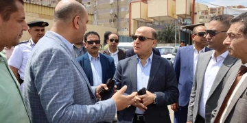 محافظ كفرالشيخ يتفقد صوامع القمح المعدنية التابعة لشركة مطاحن وسط وغرب الدلتا بسعة تخزينية 30 ألف طن 1 - جريدة المساء