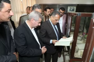 تخليداً لذكراهم الطيبة .. محافظ الشرقية يضع إكليلاً من الزهور على النصب التذكاري لشهداء مدرسة بحر البقر الإبتدائية 43 - جريدة المساء