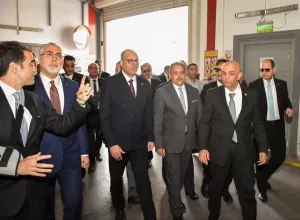 وزيرا العمل المصري والتركي ومحافظ الشرقية يزورون شركة تركية بمدينة العاشر من رمضان 57 - جريدة المساء