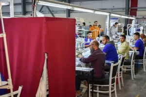 وزيرا العمل المصري والتركي ومحافظ الشرقية يزورون شركة تركية بمدينة العاشر من رمضان 45 - جريدة المساء