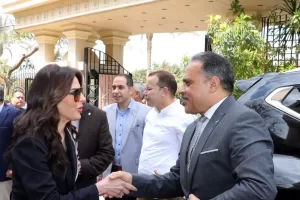 محافظ الشرقية يزور مجموعة مدارس الفؤاد الدولية للغات ويُتابع سير اليوم الدراسي بالفصول المدرسية ويشهد عروضاً فنية ورياضية 71 - جريدة المساء