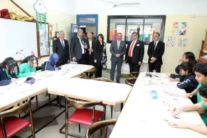 محافظ الشرقية يزور مجموعة مدارس الفؤاد الدولية للغات ويُتابع سير اليوم الدراسي بالفصول المدرسية ويشهد عروضاً فنية ورياضية 51 - جريدة المساء