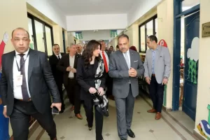 محافظ الشرقية يزور مجموعة مدارس الفؤاد الدولية للغات ويُتابع سير اليوم الدراسي بالفصول المدرسية ويشهد عروضاً فنية ورياضية 47 - جريدة المساء