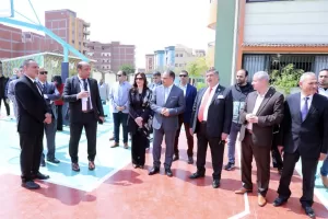 محافظ الشرقية يزور مجموعة مدارس الفؤاد الدولية للغات ويُتابع سير اليوم الدراسي بالفصول المدرسية ويشهد عروضاً فنية ورياضية 45 - جريدة المساء