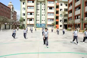 محافظ الشرقية يزور مجموعة مدارس الفؤاد الدولية للغات ويُتابع سير اليوم الدراسي بالفصول المدرسية ويشهد عروضاً فنية ورياضية 43 - جريدة المساء