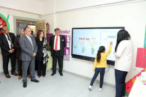 محافظ الشرقية يزور مجموعة مدارس الفؤاد الدولية للغات ويُتابع سير اليوم الدراسي بالفصول المدرسية ويشهد عروضاً فنية ورياضية 33 - جريدة المساء