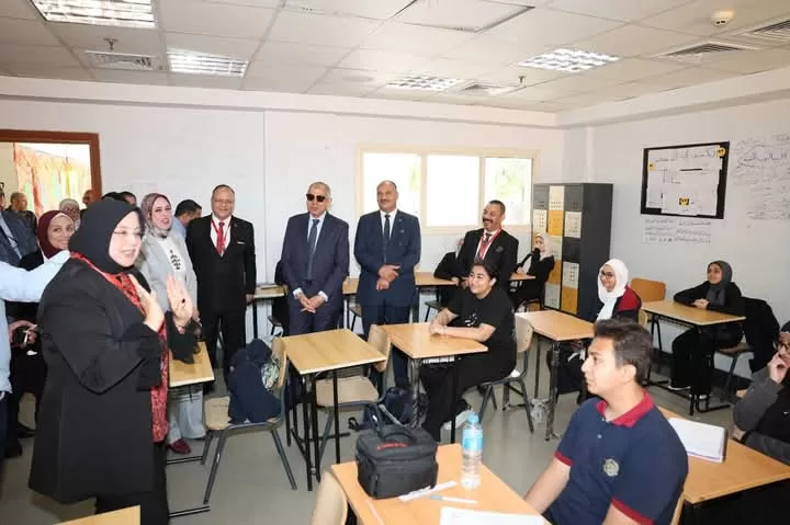 محافظ المنيا يزور مدرسة النيل المصرية الدولية ويشارك فى فاعليات مبادرة “معًا ضد السرطان” 34 - جريدة المساء