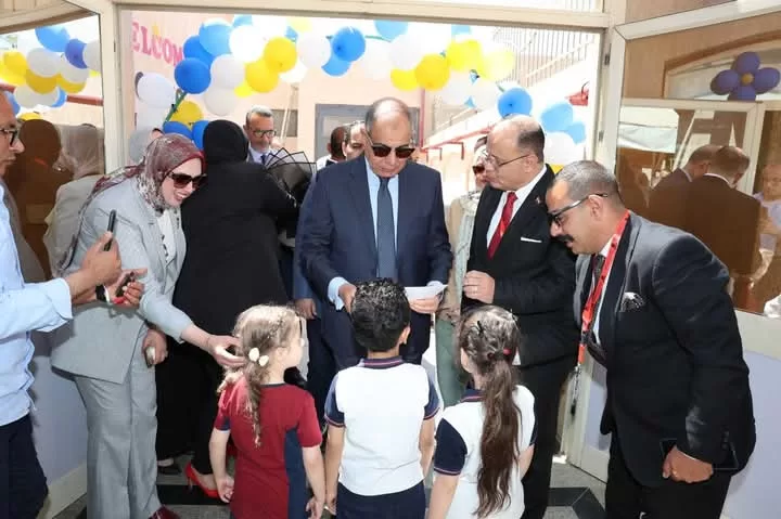 محافظ المنيا يزور مدرسة النيل المصرية الدولية ويشارك فى فاعليات مبادرة “معًا ضد السرطان” 48 - جريدة المساء