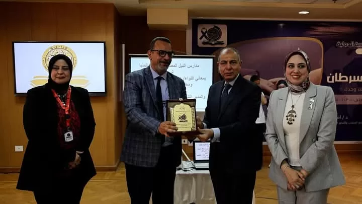 محافظ المنيا يزور مدرسة النيل المصرية الدولية ويشارك فى فاعليات مبادرة “معًا ضد السرطان” 54 - جريدة المساء