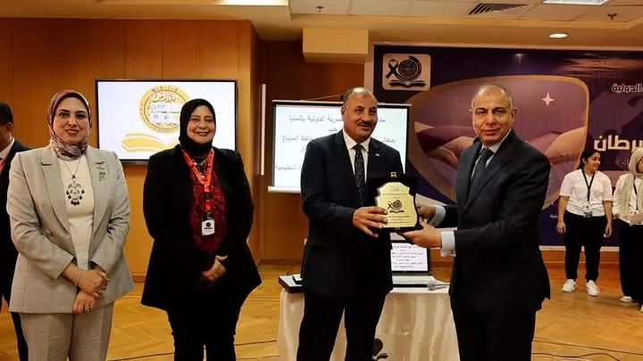 محافظ المنيا يزور مدرسة النيل المصرية الدولية ويشارك فى فاعليات مبادرة “معًا ضد السرطان” 66 - جريدة المساء