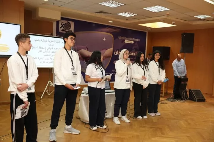 محافظ المنيا يزور مدرسة النيل المصرية الدولية ويشارك فى فاعليات مبادرة “معًا ضد السرطان” 74 - جريدة المساء