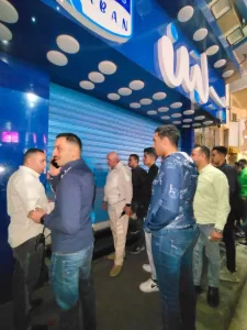 محافظة الجيزة تغلق وتشمع محال "ب لبن" و "كرم الشام" بشارع فيصل 21 - جريدة المساء