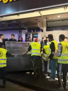 محافظة الجيزة تغلق وتشمع محال "ب لبن" و "كرم الشام" بشارع فيصل 31 - جريدة المساء