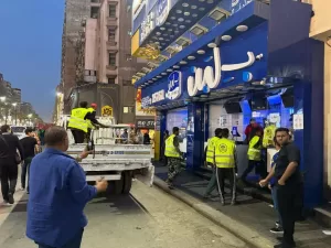 محافظة الجيزة تغلق وتشمع محال "ب لبن" و "كرم الشام" بشارع فيصل 35 - جريدة المساء