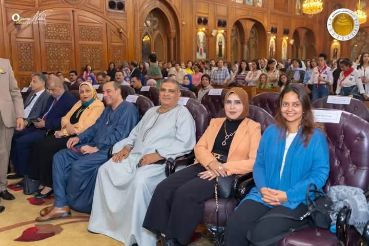 "الشعب الجمهوري" بالفيوم يزور كنيسة مار جرجس لتهنئة الإخوة الأقباط بعيد القيامة المجيد 35 - جريدة المساء