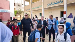 وكيل أول الوزارة يتفقد مدارس ههيا التعليمية ويشيد بانضباط العملية التعليمية وتكامل الجهود 34 - جريدة المساء