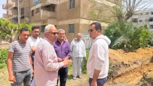 رئيس جهاز مدينة العاشر من رمضان يتابع أعمال رفع كفاءة شبكات الصرف والمياه ويلتقي بالأهالي لبحث احتياجاتهم 25 - جريدة المساء