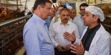 وزير الزراعة ومحافظ الشرقية يتفقدان مشروعات التعاون والاصلاح الزراعي بمركزي بلبيس والزقازيق 1 - جريدة المساء