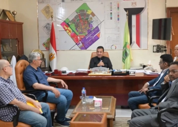 رئيس جهاز تنمية مدينة العاشر من رمضان يتابع تنفيذ محطة معالجة الصرف الصناعي بطاقة 130 ألف م³ يوميًا 33 - جريدة المساء