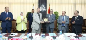 مجلس جامعة الزقازيق يشيد بتحرير سيناء ويهنئ الأقباط بعيد القيامة.. ويقر خططًا لتطوير البنية التحتية والدورات التدريبية 26 - جريدة المساء