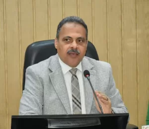 فى تدخل جراحى نادر لأول مرة بمستشفى الزقازيق العام ..إنقاذ حياة مريض بجلطة وريدية حادة 29 - جريدة المساء