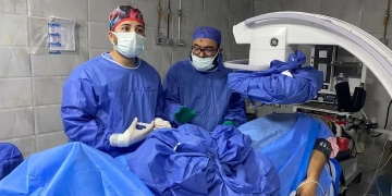 فى تدخل جراحى نادر لأول مرة بمستشفى الزقازيق العام ..إنقاذ حياة مريض بجلطة وريدية حادة 1 - جريدة المساء